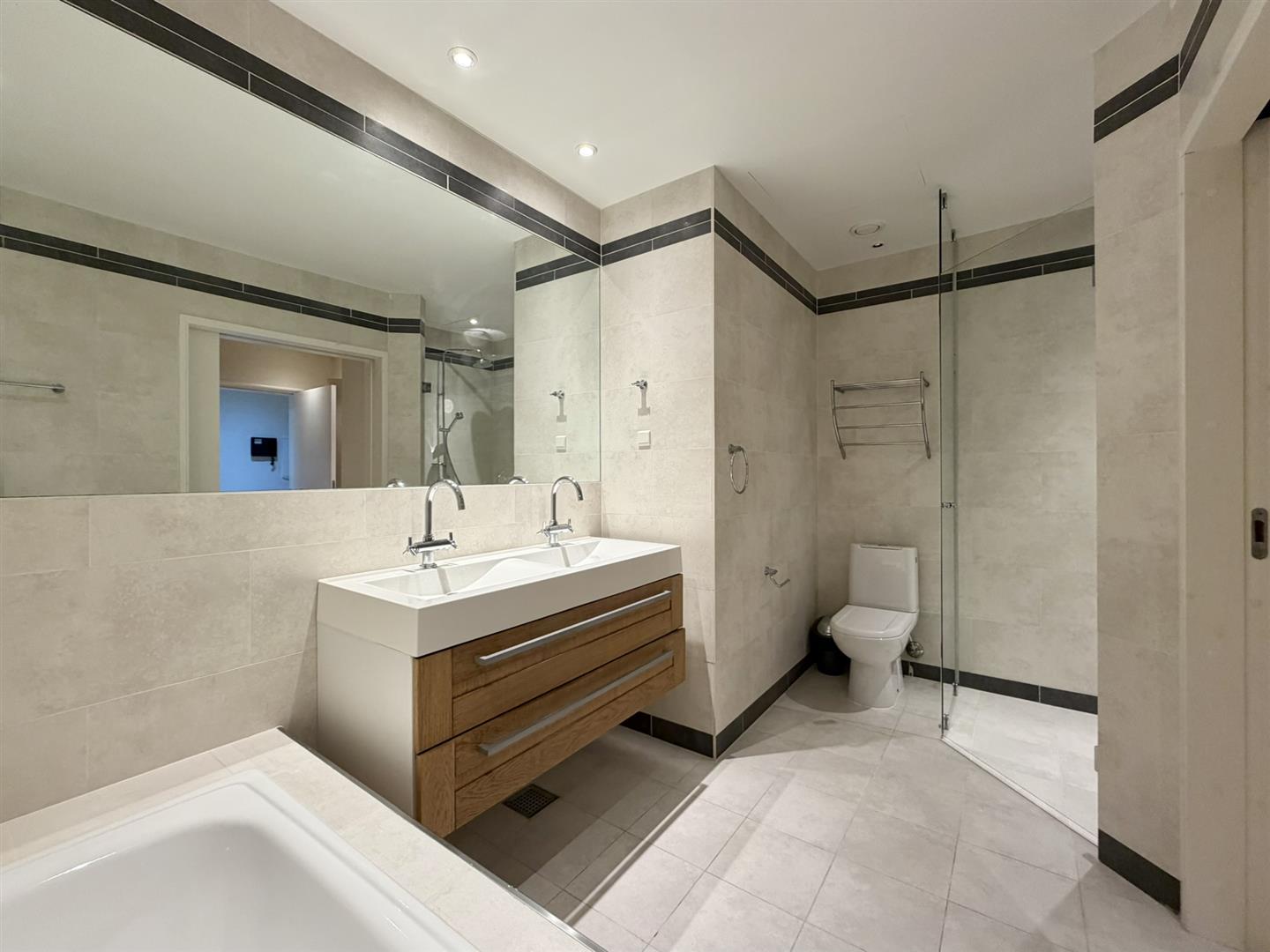 Image of Apartment - 1 Bedrooms - 1 Bathrooms for Rental in Atlantic Suites-Gibraltar, Image 12